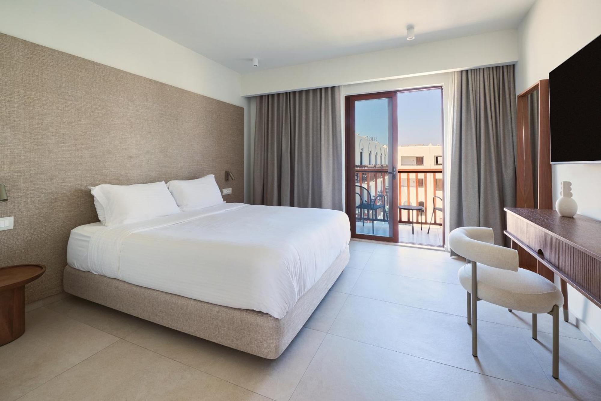 Oceanis Beach & Spa Resort Psalidi  Exterior photo